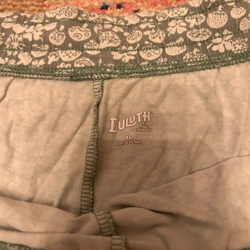 Nature Women's Sweat Shorts
